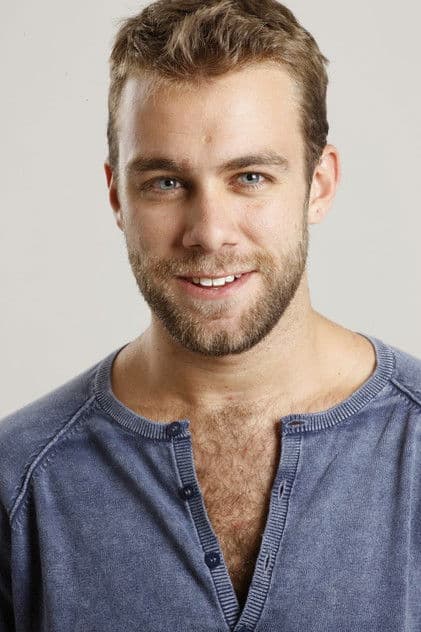 Карлос Серрано