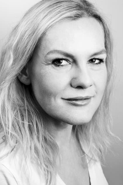 Елла Кеніон