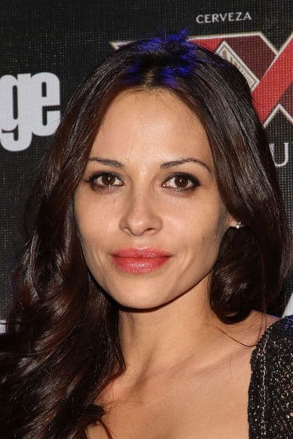 Елізабет Серванес