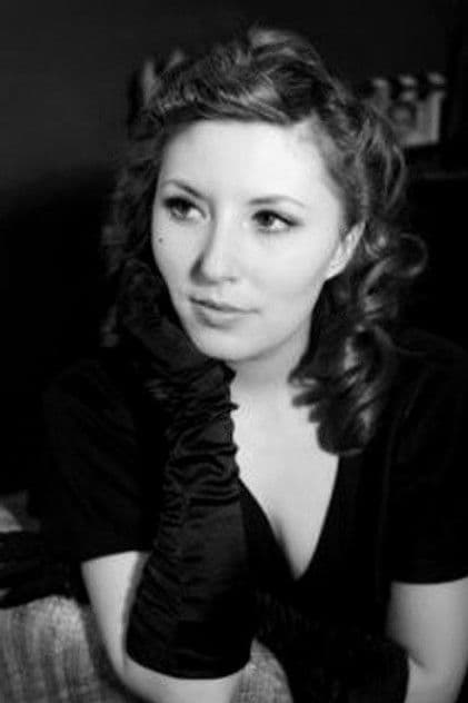 Анжела Кларк