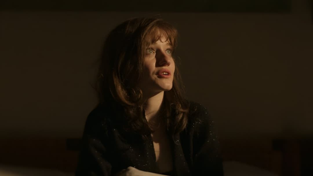 Apartment 7A backdrop 19