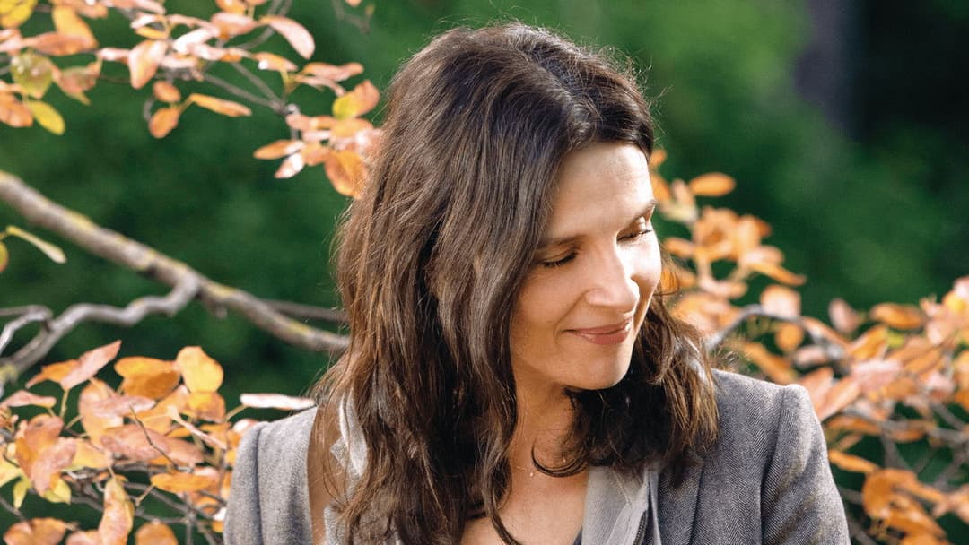 The Truth backdrop 7