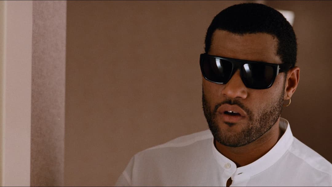 Jenseits der weißen Linie backdrop 18