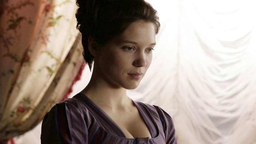 Farewell, My Queen backdrop 11