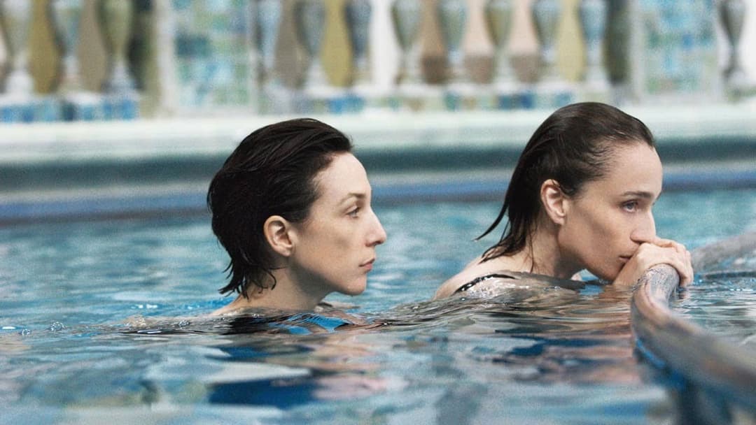 Il y a longtemps que je t'aime backdrop 2