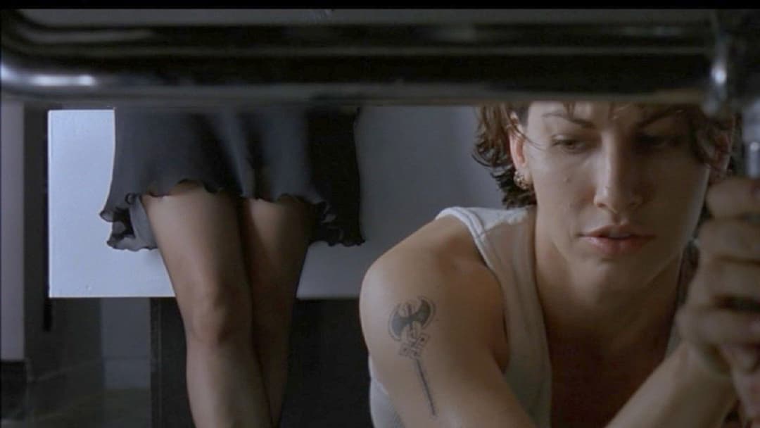 Bound - Gefesselt backdrop 15