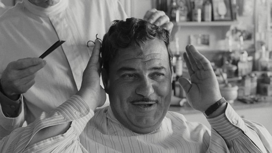 The Man Who Wasn't There backdrop 15