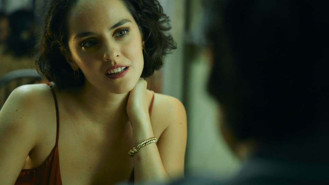 Emmanuelle backdrop 14