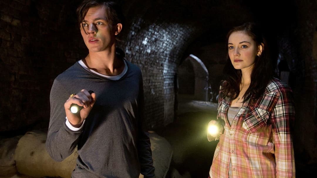 Рубінова книга backdrop 8