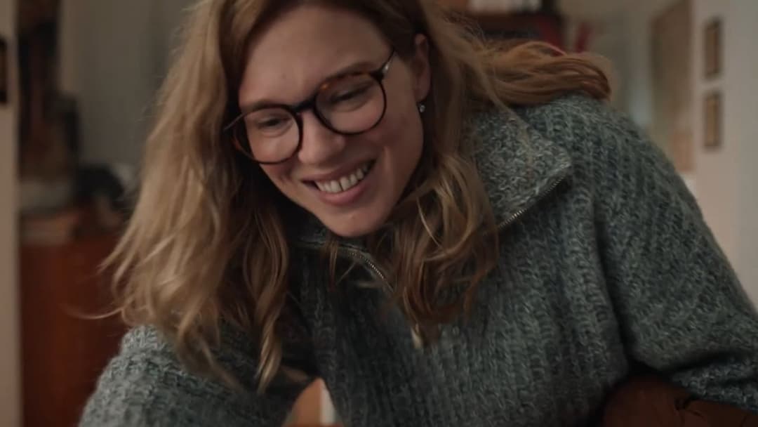 Безмовна подруга backdrop 6