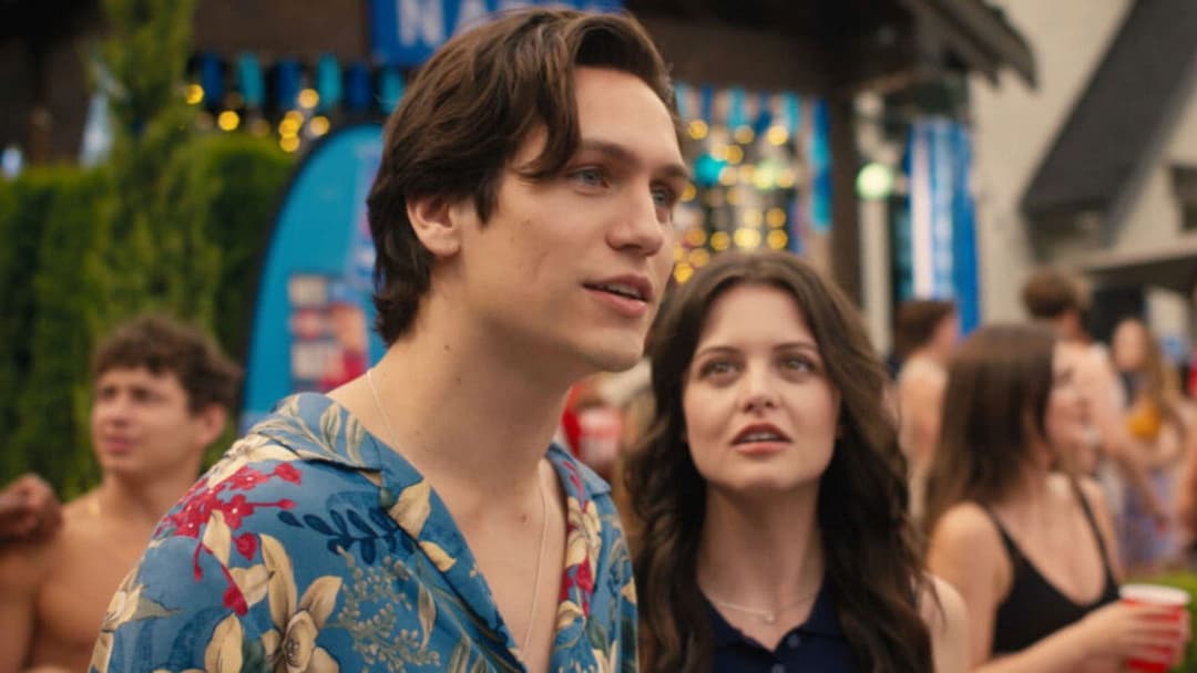 How to Lose a Popularity Contest backdrop 4