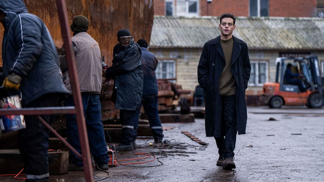 The Amateur backdrop 13