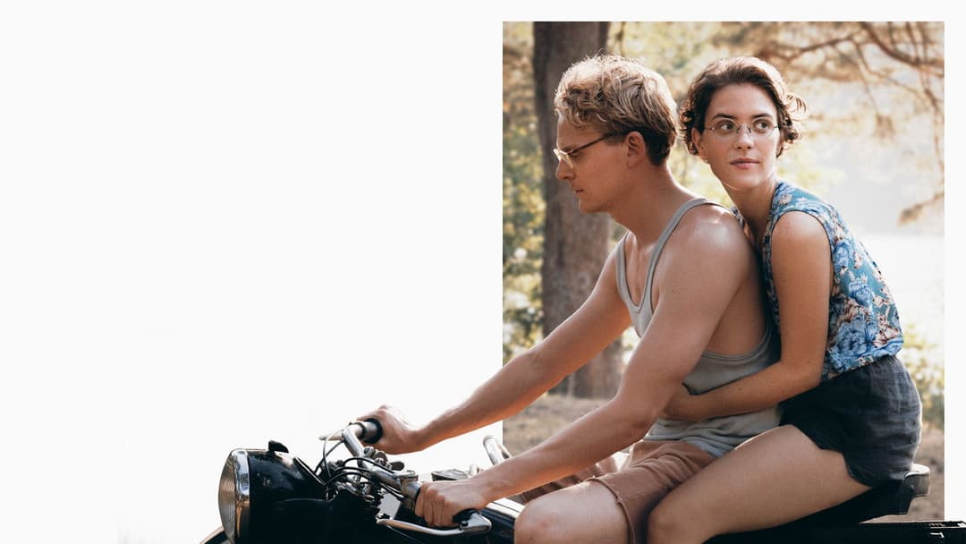 From Hilde, with Love backdrop 2