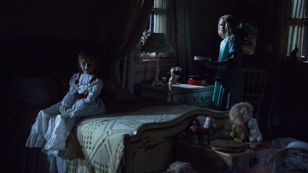 Annabelle Comes Home backdrop 8