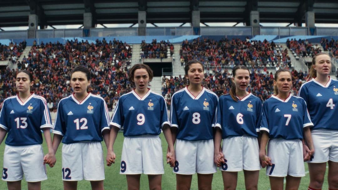 Marinette - Kämpferin. Fussballerin. Legende. backdrop 6