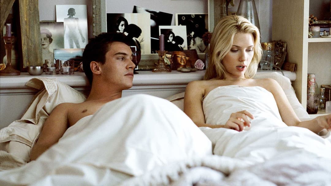 Match Point backdrop 7