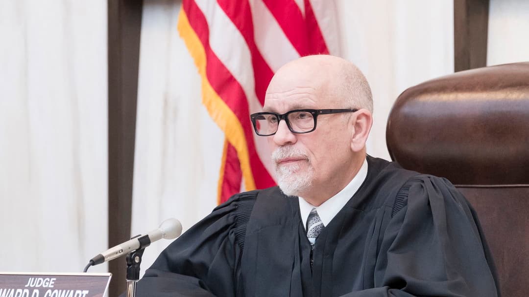 Звабливий, Поганий, Злий backdrop 8