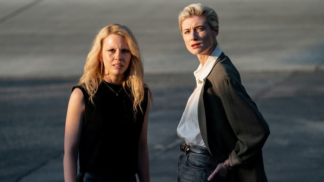 MaXXXine backdrop 15