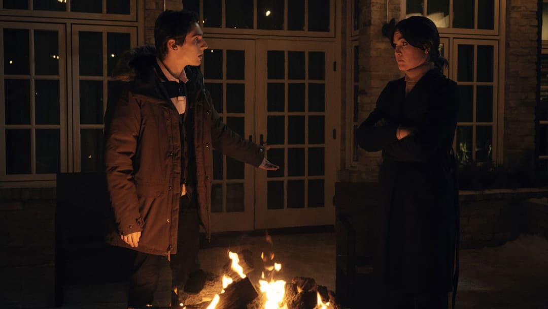 Orphan: First Kill backdrop 9