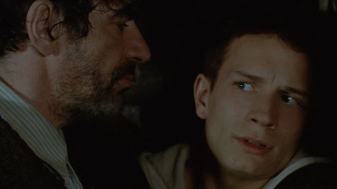 Criminal Lovers backdrop 11