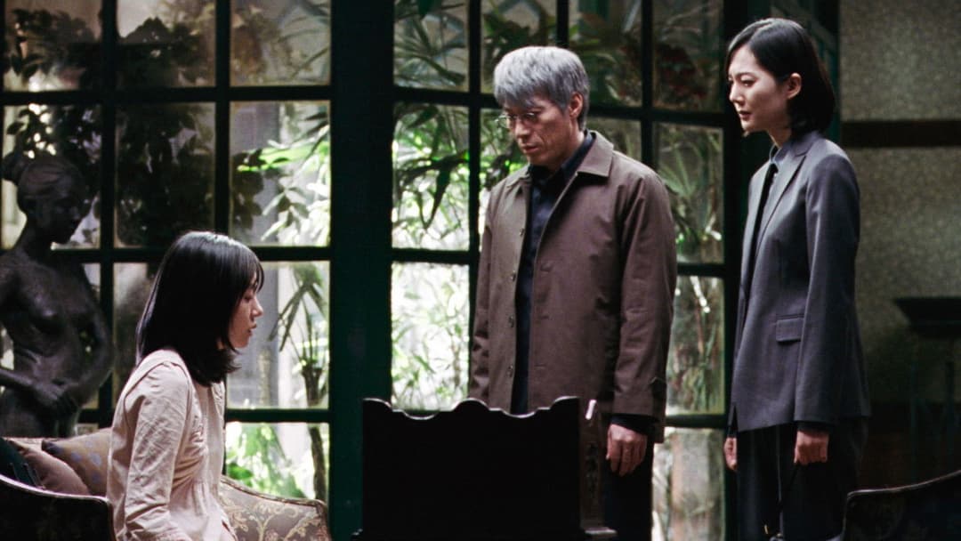 A Tale of Two Sisters backdrop 4