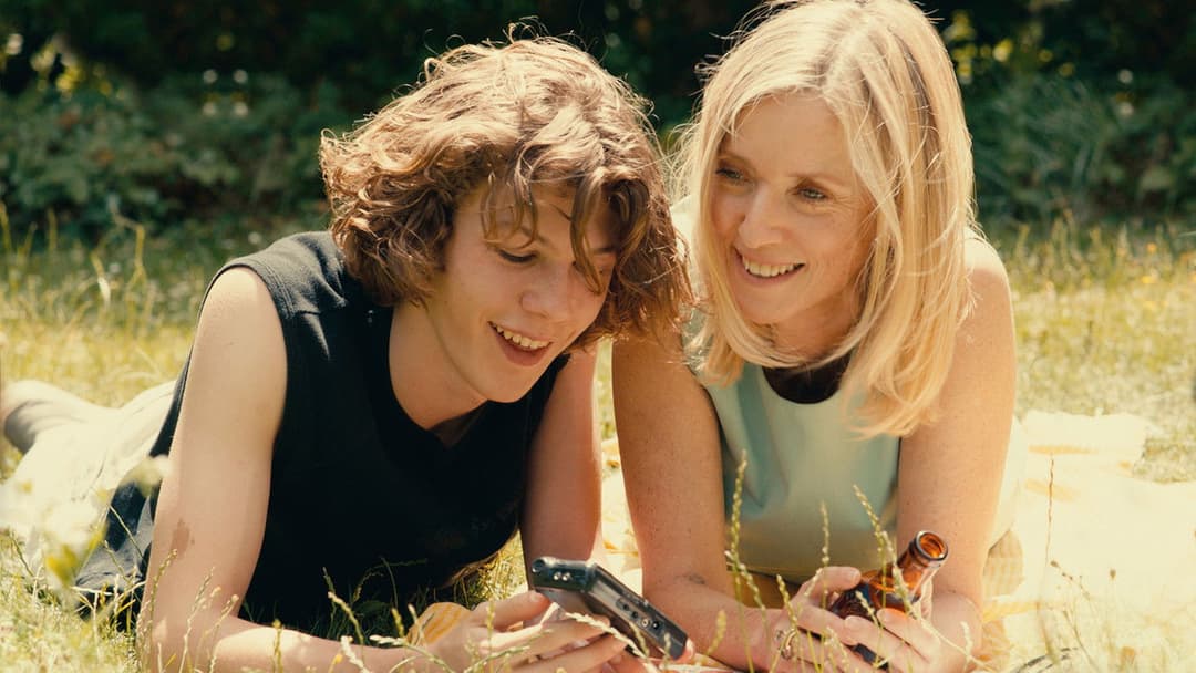 Last Summer backdrop 18