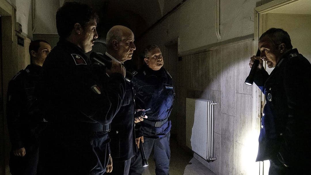 The Inner Cage backdrop 1