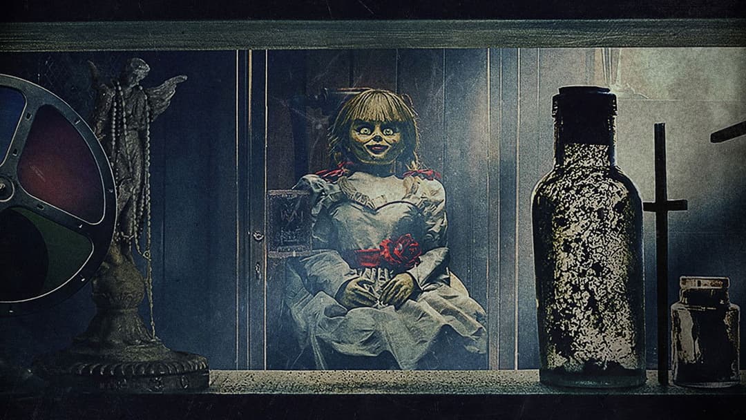 Annabelle Comes Home backdrop 9