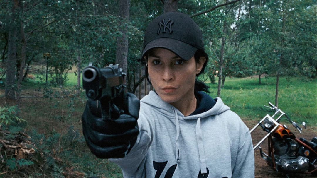 Дівчина, яка грала з вогнем backdrop 2