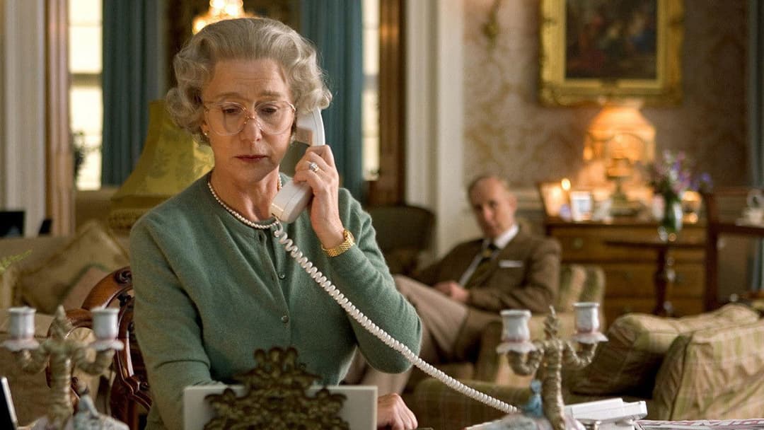 The Queen backdrop 2