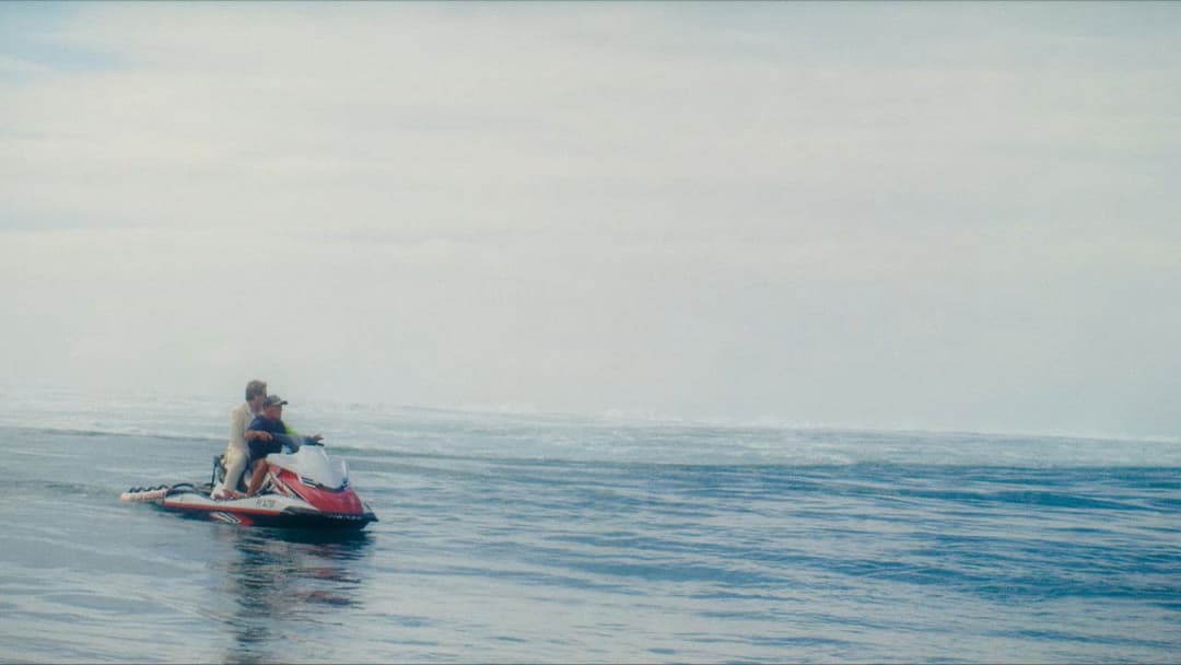 Pacifiction backdrop 3