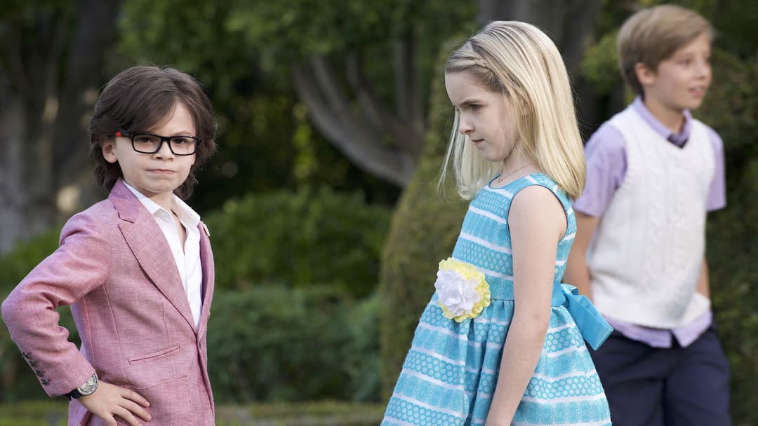 How to Be a Latin Lover backdrop 11