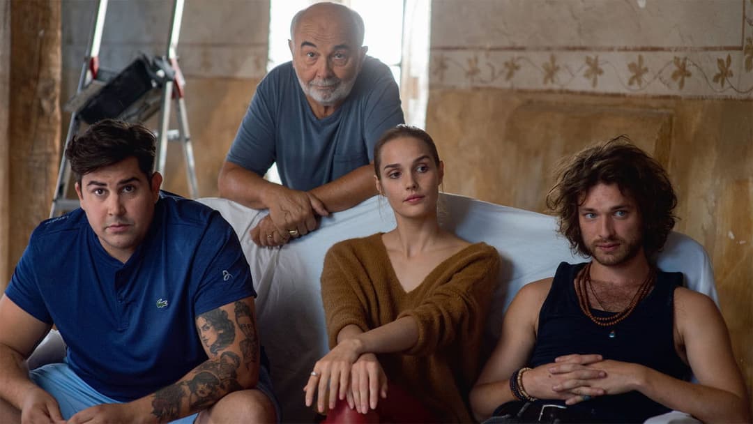 Meine schrecklich verwöhnte Familie backdrop 4