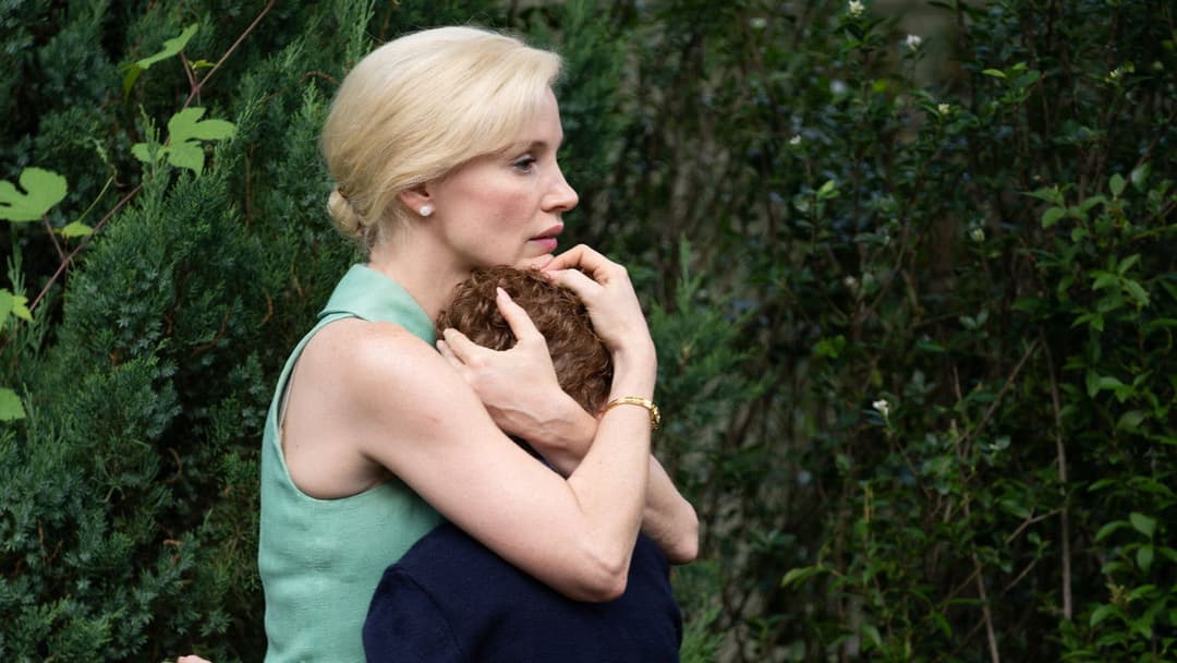 Mothers' Instinct backdrop 13