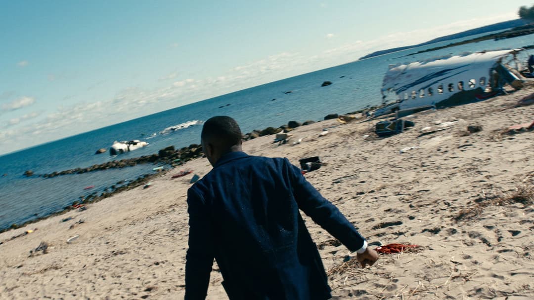 Leave the World Behind backdrop 9