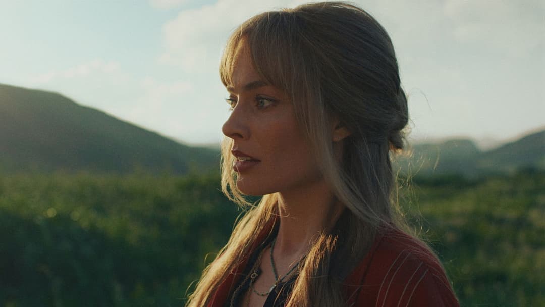 A Big Bold Beautiful Journey backdrop 11