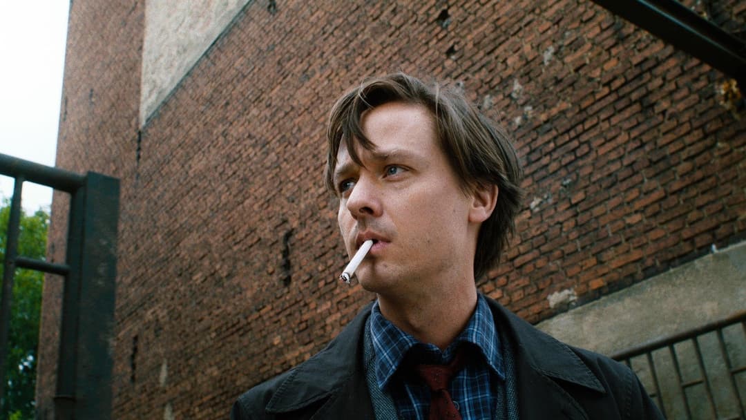 Fabian: Going to the Dogs backdrop 2