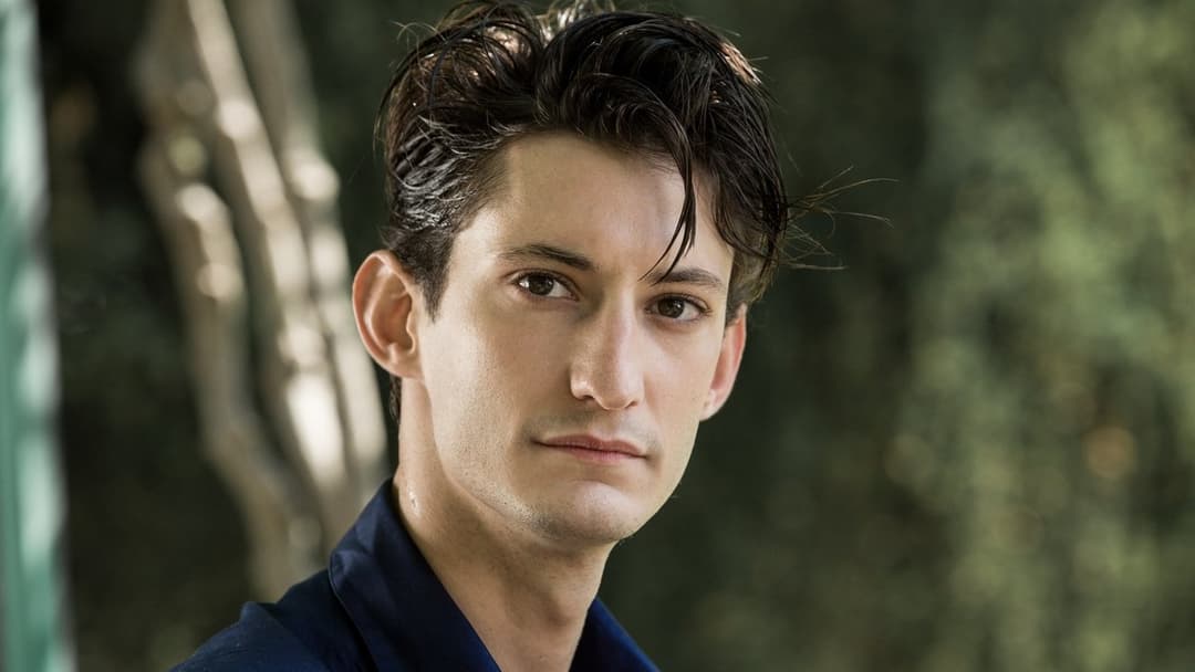 Ідеальний чоловік backdrop 2