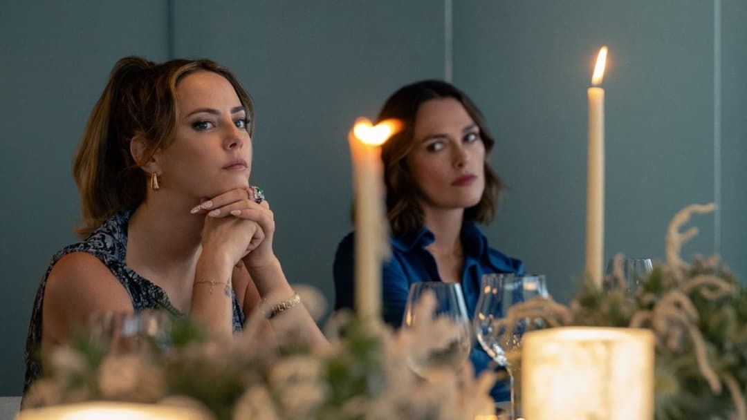 The Woman in Cabin 10 backdrop 12