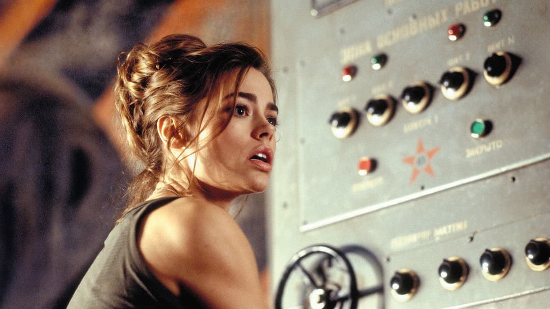 007: І цілого світу замало backdrop 18