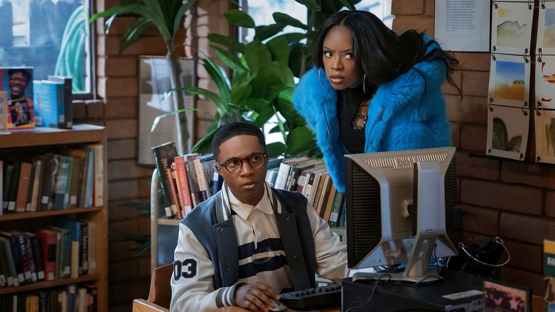 Джо відвідує універи backdrop 13