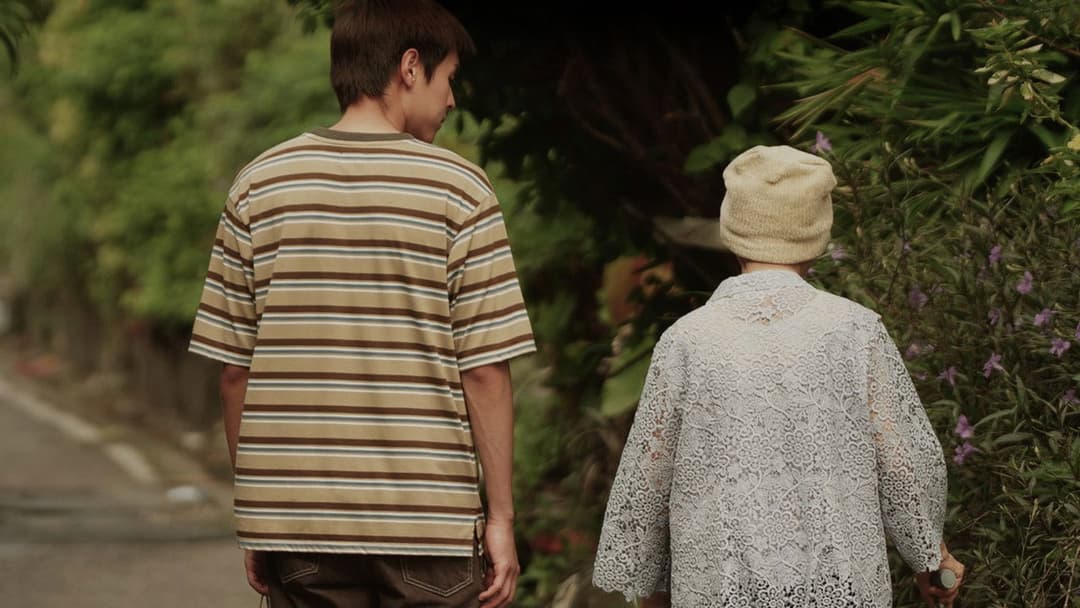 How to Make Millions Before Grandma Dies backdrop 9