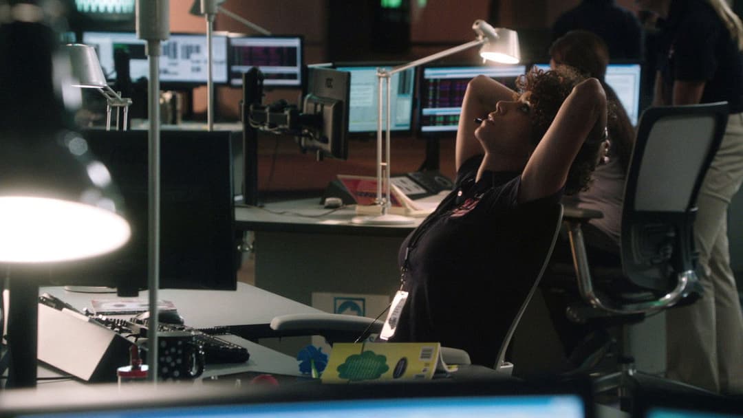 The Call - Leg nicht auf! backdrop 12