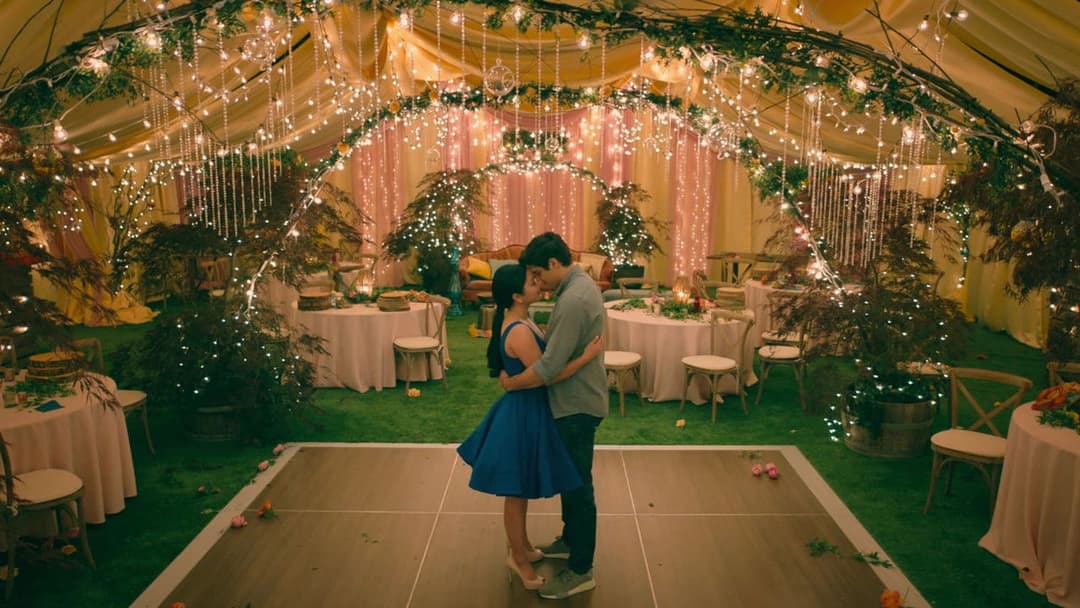 Усім хлопцям: Назавжди твоя backdrop 10