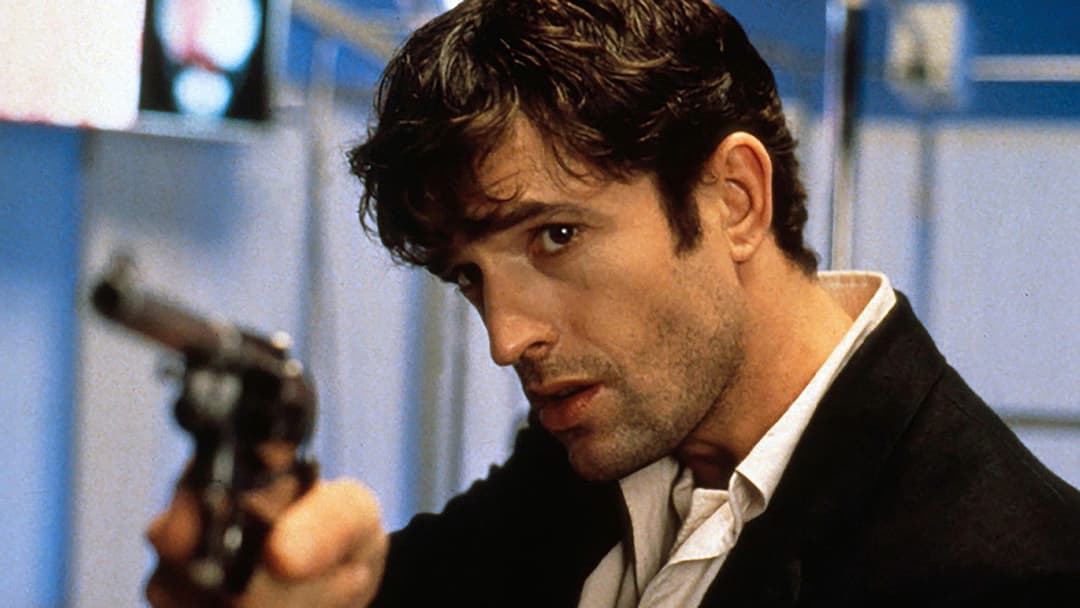 DellaMorte DellAmore backdrop 7