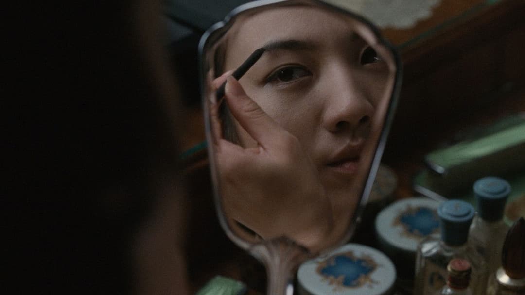 Lust, Caution backdrop 3