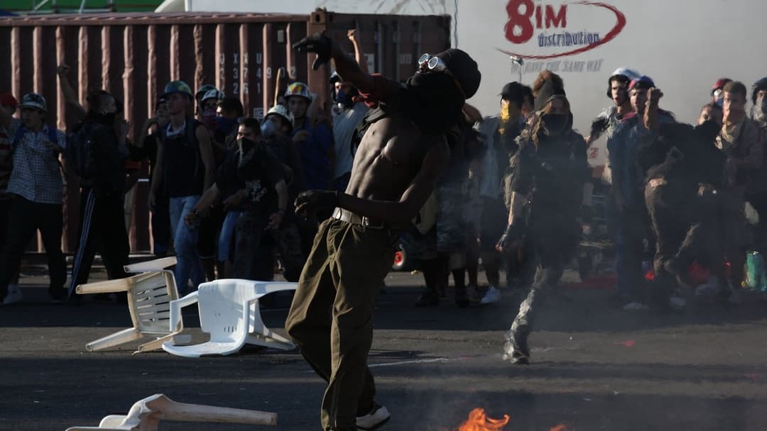 Diaz - Don't Clean Up This Blood