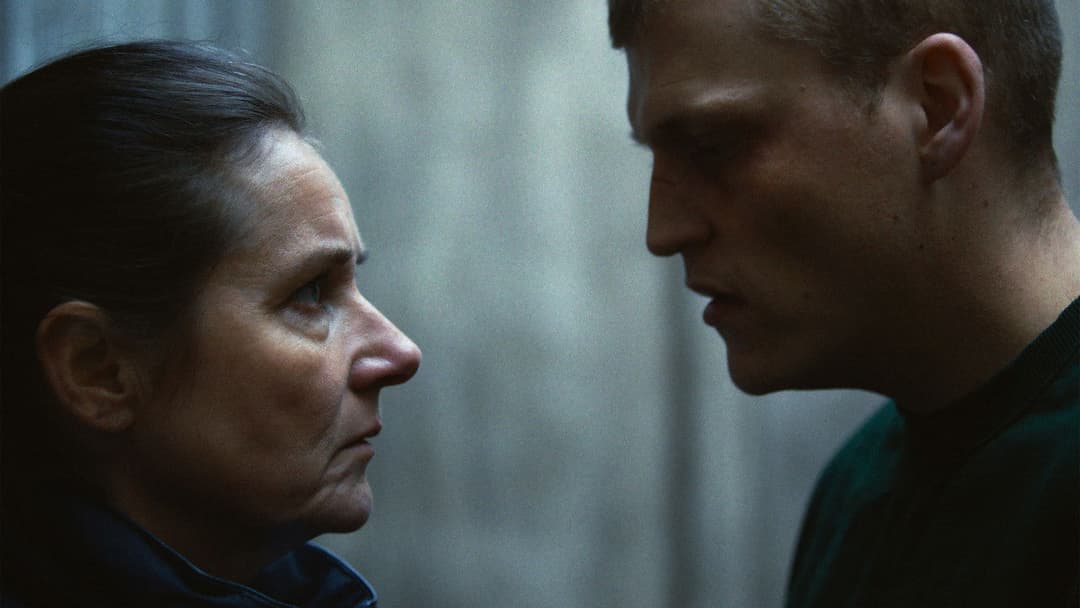 Die Wärterin backdrop 4