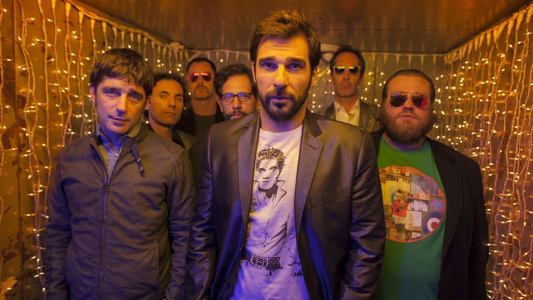 I Can Quit Whenever I Want backdrop 1