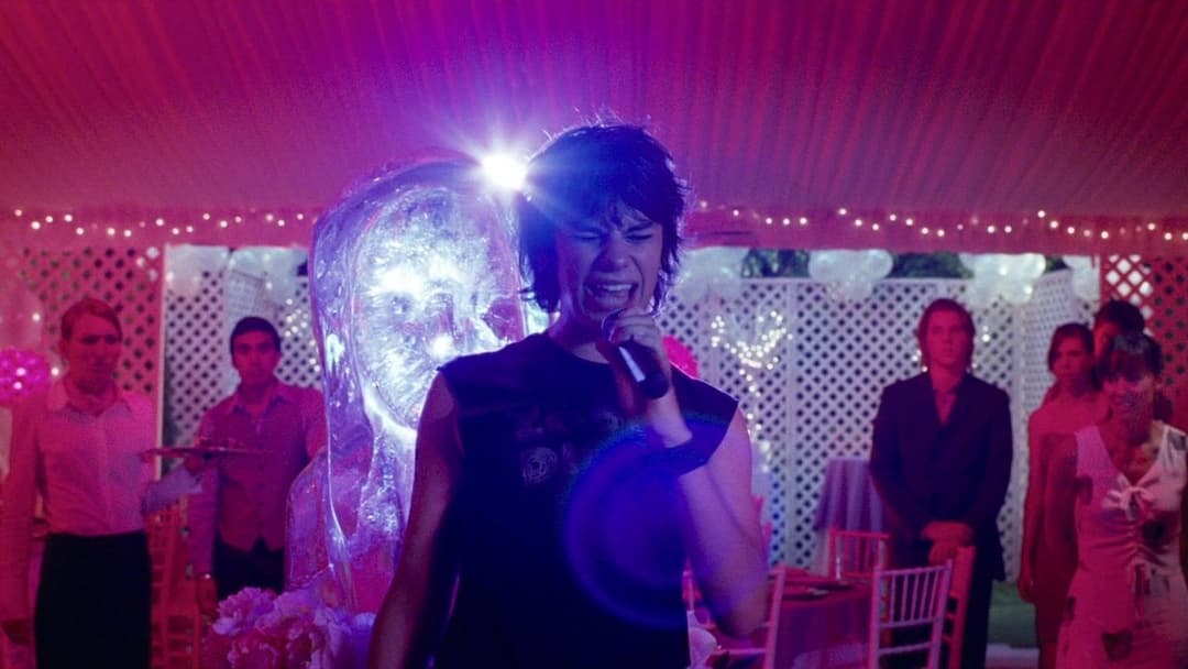 Diary of a Wimpy Kid: Dog Days backdrop 11